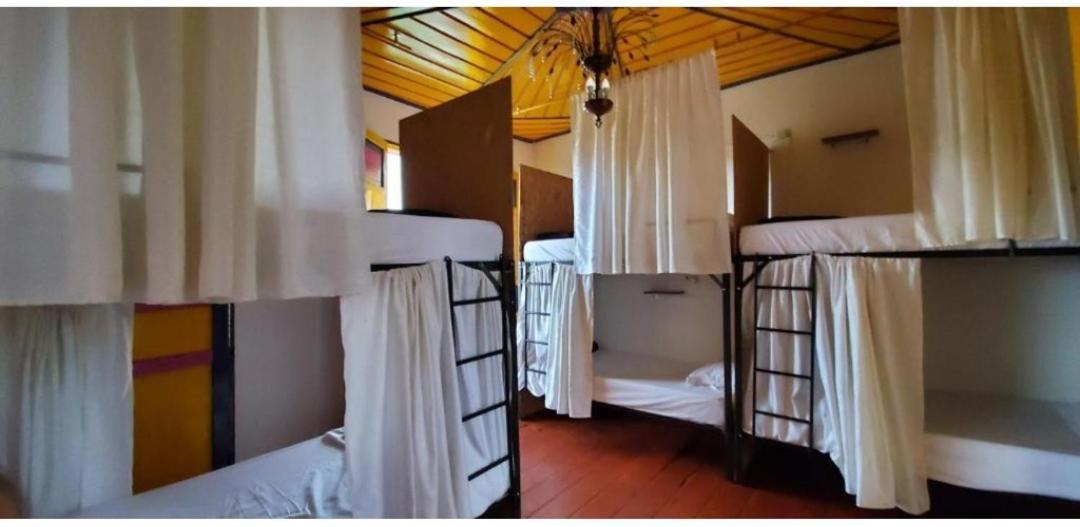 Hostal Bremen Filandia Bagian luar foto